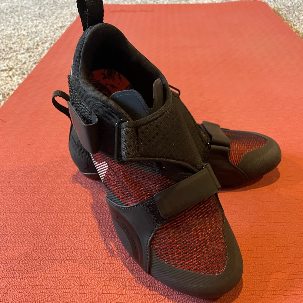 Nike SuperRep indoor cycle size 8.5 (40)